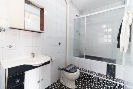 Casa para alugar com 130m², 1 quarto e sem vaga Casa para alugar com 130m², 1 quarto e sem vagaBanheiro da Suíte
