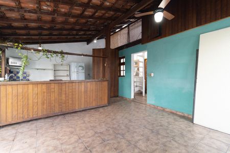 Casa para alugar com 130m², 1 quarto e sem vaga Casa para alugar com 130m², 1 quarto e sem vagaSala