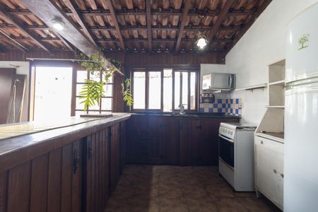 Casa para alugar com 130m², 1 quarto e sem vaga Casa para alugar com 130m², 1 quarto e sem vagaSala