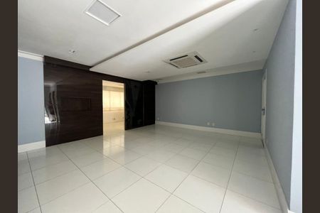 Apartamento para alugar com 181m², 2 quartos e 2 vagasFoto 02