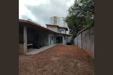Casa à venda com 133m², 3 quartos e sem vaga