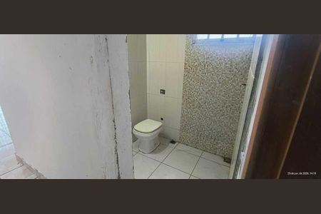 Casa para alugar com 185m², 5 quartos e 5 vagasBanheiro