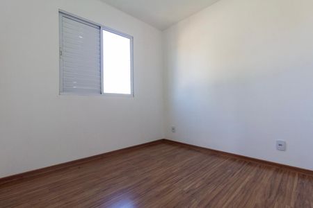 Apartamento à venda com 72m², 3 quartos e 1 vaga Apartamento à venda com 72m², 3 quartos e 1 vagaQuarto 2