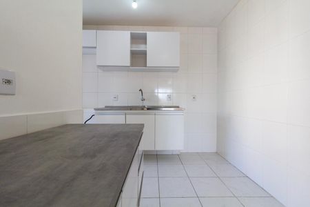 Apartamento à venda com 72m², 3 quartos e 1 vaga Apartamento à venda com 72m², 3 quartos e 1 vagaCozinha e Área de Serviço