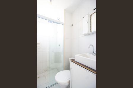 Apartamento à venda com 72m², 3 quartos e 1 vaga Apartamento à venda com 72m², 3 quartos e 1 vagaBanheiro social