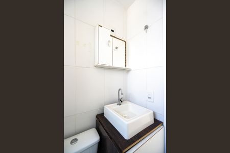 Apartamento à venda com 72m², 3 quartos e 1 vaga Apartamento à venda com 72m², 3 quartos e 1 vagaBanheiro social