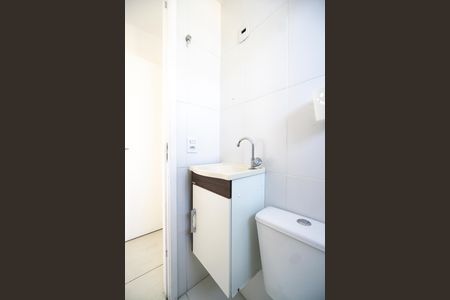 Apartamento à venda com 72m², 3 quartos e 1 vaga Apartamento à venda com 72m², 3 quartos e 1 vagaBanheiro da suíte