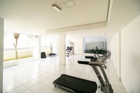 Apartamento à venda com 72m², 3 quartos e 1 vaga Apartamento à venda com 72m², 3 quartos e 1 vagaAcademia
