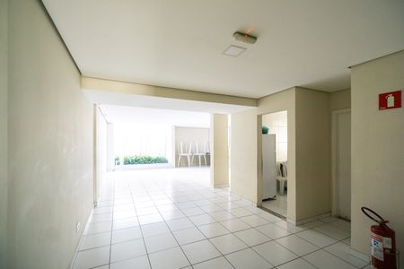 Apartamento à venda com 72m², 3 quartos e 1 vaga Apartamento à venda com 72m², 3 quartos e 1 vagaSalão de festas