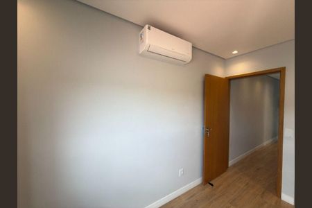 Casa à venda com 3 quartos, 150m² em Villas do Jaguari, Santana de Parnaíba