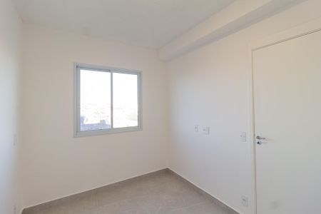 Quarto 1 de apartamento para alugar com 2 quartos, 42m² em Vila Sul Americana, Carapicuíba