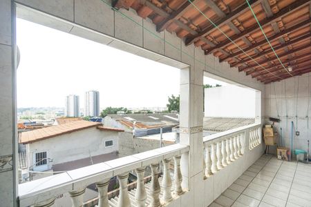 Varanda de casa à venda com 5 quartos, 360m² em Vila Carrão, São Paulo