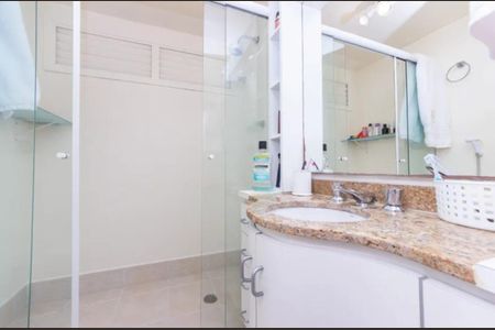 Apartamento à venda com 149m², 3 quartos e 2 vagas Apartamento à venda com 149m², 3 quartos e 2 vagasbanheiro