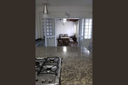 Foto 19 de casa à venda com 4 quartos, 260m² em Jardim Guairaca, São Paulo