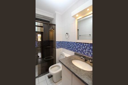 Banheiro de apartamento à venda com 3 quartos, 77m² em Vila Sonia, São Paulo