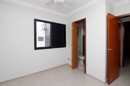 Apartamento à venda com 77m², 3 quartos e 1 vaga Apartamento à venda com 77m², 3 quartos e 1 vagaSuíte