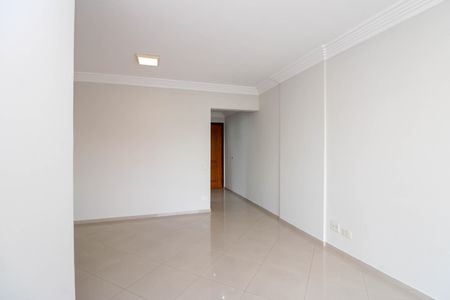 Sala  de apartamento à venda com 3 quartos, 77m² em Vila Sonia, São Paulo