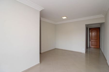 Sala  de apartamento à venda com 3 quartos, 77m² em Vila Sonia, São Paulo