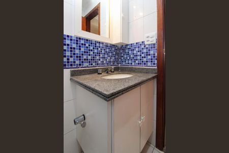 Apartamento à venda com 77m², 3 quartos e 1 vaga Apartamento à venda com 77m², 3 quartos e 1 vagaBanheiro