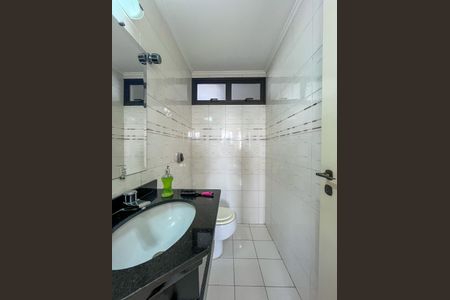 Apartamento à venda com 204m², 4 quartos e 2 vagas Apartamento à venda com 204m², 4 quartos e 2 vagasLavabo