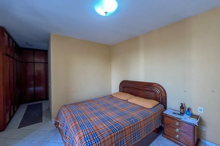 Apartamento à venda com 204m², 4 quartos e 2 vagas Apartamento à venda com 204m², 4 quartos e 2 vagasSuite