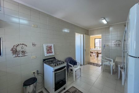 Apartamento à venda com 204m², 4 quartos e 2 vagas Apartamento à venda com 204m², 4 quartos e 2 vagasCozinha