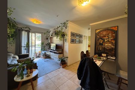 Sala de apartamento para alugar com 2 quartos, 70m² em Continental, Osasco