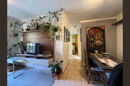 Apartamento para alugar com 70m², 2 quartos e 1 vagaSala