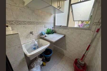 Apartamento para alugar com 70m², 2 quartos e 1 vagaÁrea de Serviço