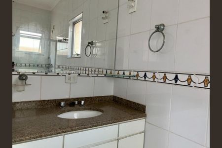 Casa para alugar com 450m², 4 quartos e 8 vagas
