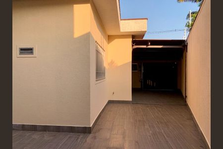 Casa para alugar com 450m², 4 quartos e 8 vagas
