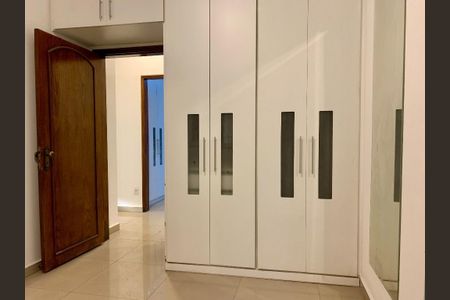 Casa para alugar com 450m², 4 quartos e 8 vagas