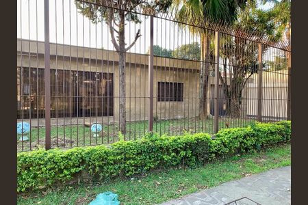 Casa para alugar com 450m², 4 quartos e 8 vagas