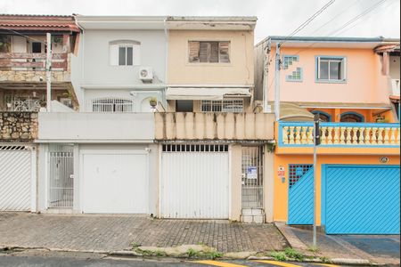 Casa para alugar com 97m², 2 quartos e 1 vagaFachada