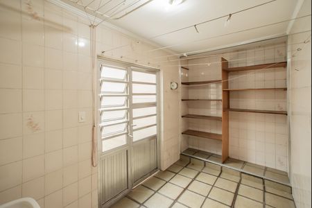 Casa para alugar com 97m², 2 quartos e 1 vagaÁrea de Serviço