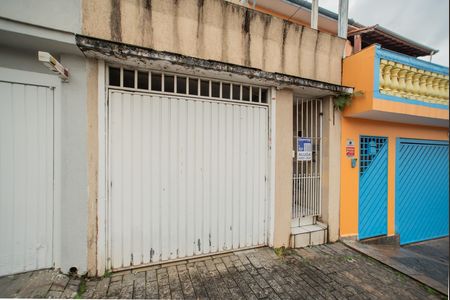 Casa para alugar com 97m², 2 quartos e 1 vagaFrente