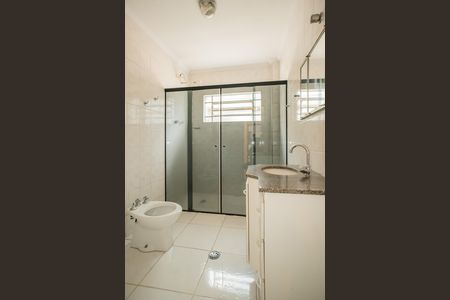 Casa para alugar com 97m², 2 quartos e 1 vagaBanheiro 1