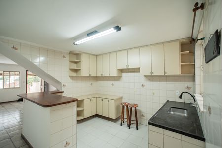 Casa para alugar com 97m², 2 quartos e 1 vagaCozinha