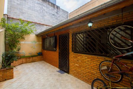 Quintal de casa à venda com 2 quartos, 165m² em Jardim Oriental, Santo André