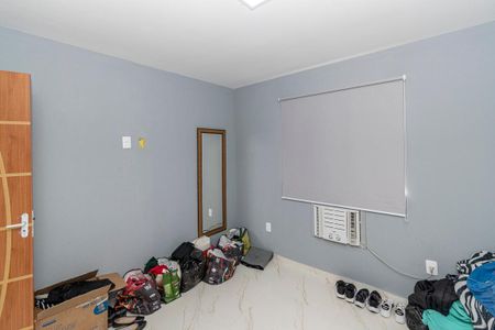 Quarto 1 de apartamento para alugar com 2 quartos, 55m² em Olaria, Rio de Janeiro