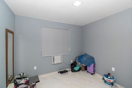 Quarto 1 de apartamento para alugar com 2 quartos, 55m² em Olaria, Rio de Janeiro