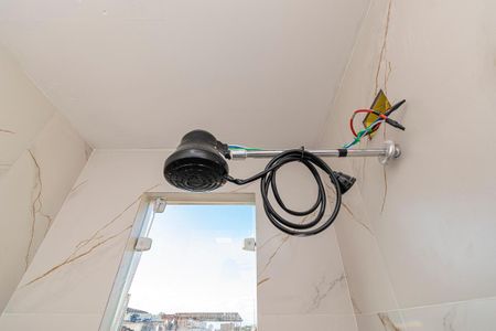 Apartamento para alugar com 55m², 2 quartos e sem vagaBanheiro
