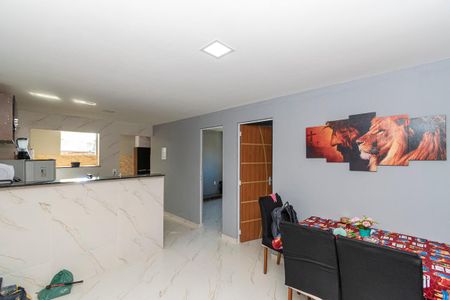 Sala de apartamento para alugar com 2 quartos, 55m² em Olaria, Rio de Janeiro