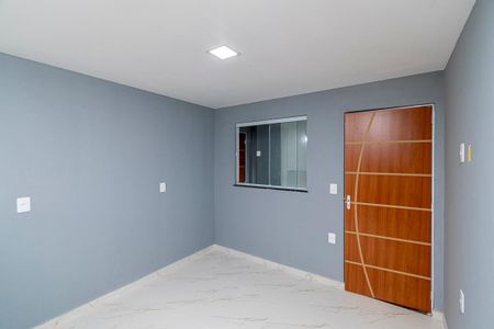 Sala de apartamento para alugar com 2 quartos, 55m² em Olaria, Rio de Janeiro
