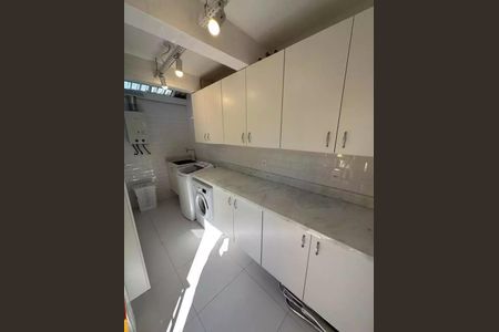 Casa à venda com 200m², 4 quartos e 2 vagas