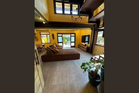 Casa à venda com 4 quartos, 200m² em Vargem Grande, Rio de Janeiro