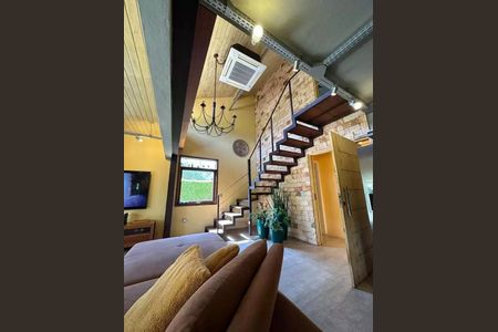 Casa à venda com 200m², 4 quartos e 2 vagas