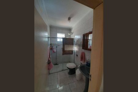 Casa à venda com 150m², 4 quartos e 4 vagas