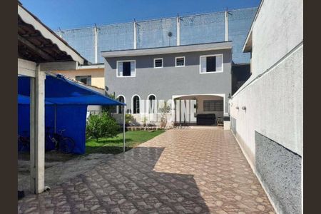 Casa à venda com 150m², 4 quartos e 4 vagas