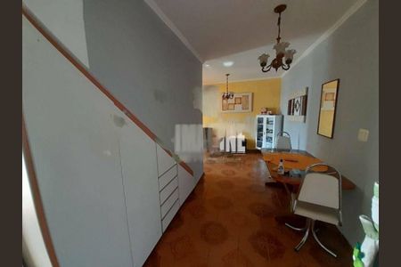 Casa à venda com 150m², 4 quartos e 4 vagas